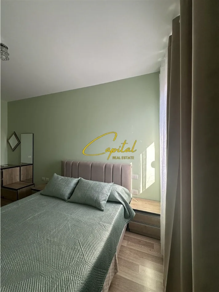 Tirane, jepet me qera apartament 1+1 Kati 3, 68 m² 700 € (QENDER)