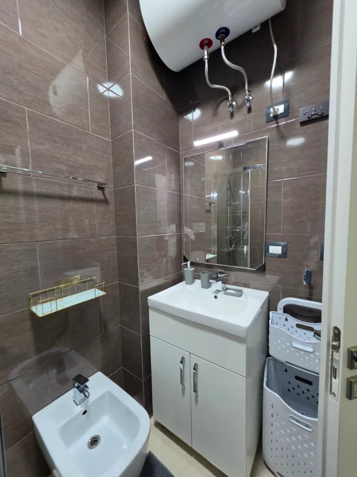 Me Qira Ultra Luxury: Apartament 2+1+1🚾 & 1 Ballkon📍FRESK 109 m² ❤️ Kati 5, Me Pamje Fantastike, Hera parë me Qira  (720€/Muaj 💸) 🧨