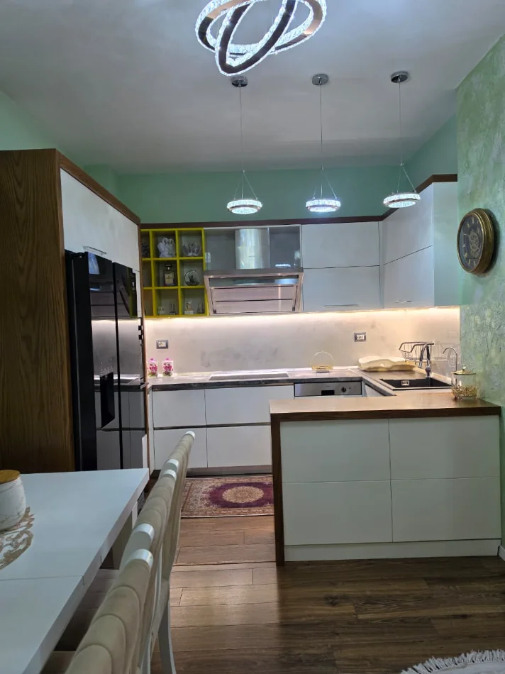 Me Qira Ultra Luxury: Apartament 2+1+1🚾 & 1 Ballkon📍FRESK 109 m² ❤️ Kati 5, Me Pamje Fantastike, Hera parë me Qira  (720€/Muaj 💸) 🧨