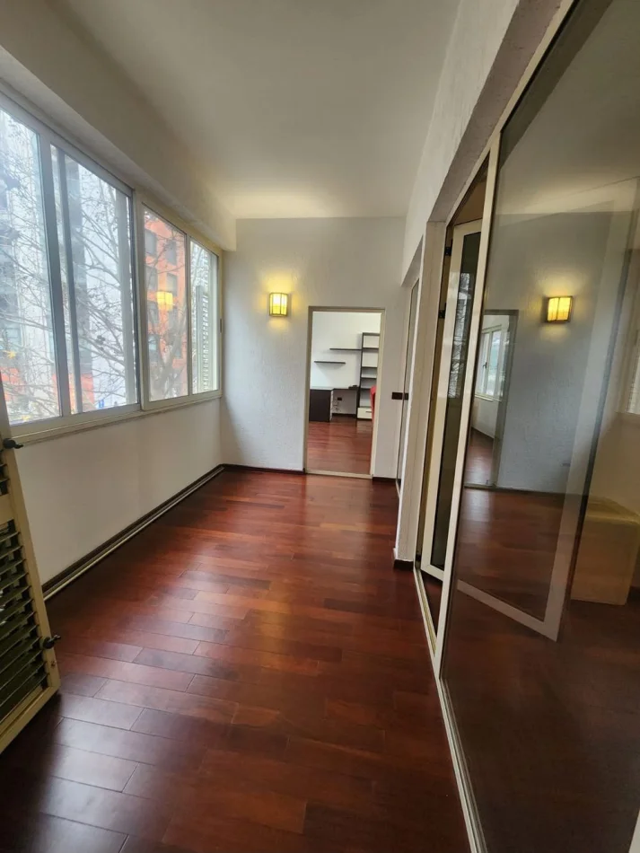 Tirane, shitet apartament 2+1+Ballkon Kati 1, 124 m² 350.000 € (Rruga e Kosovarve)