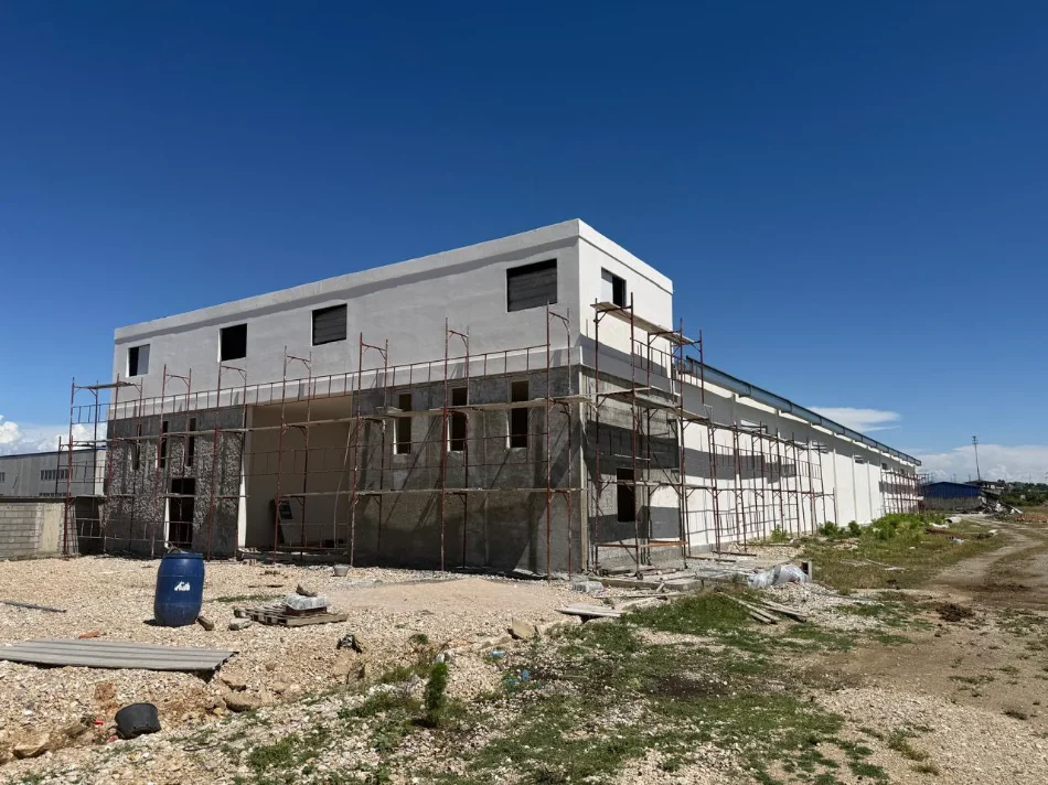 Durres, shitet ambjent biznesi Kati 0, 2.560 m² 1.500.000 €