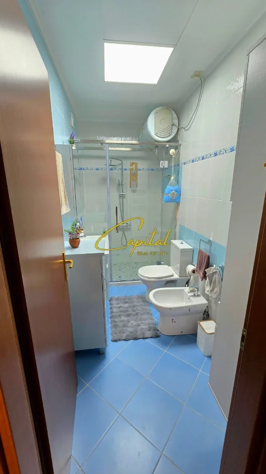 Tirane, shitet apartament 3+1 Kati 4, 126 m² 365.000 € (LIQENI I THATE)