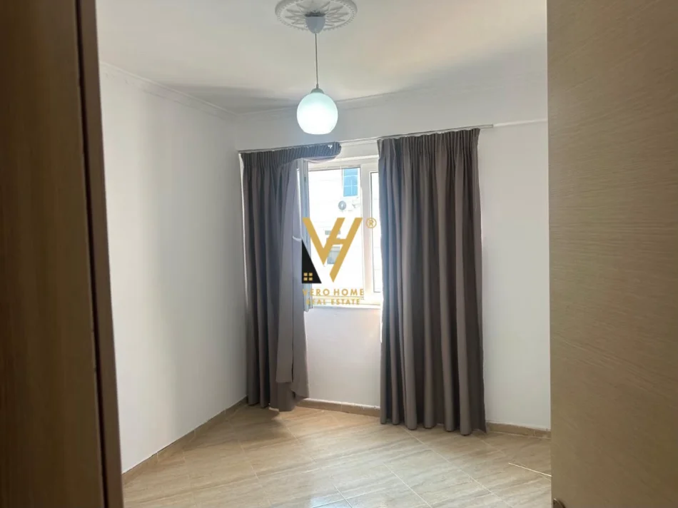 Tirane, jepet me qera apartament 2+1+Ballkon Kati 6, 82 m² 620 € (JORDAN MISJA)