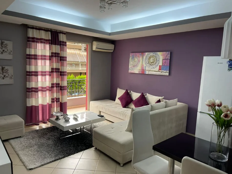 Tirane, jepet me qera apartament 1+1 Kati 2, 65 m² 500 € (KOMUNA E PARISIT)