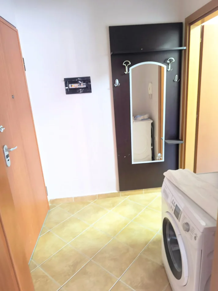 Shitet, Apartament 2+1, Fresku