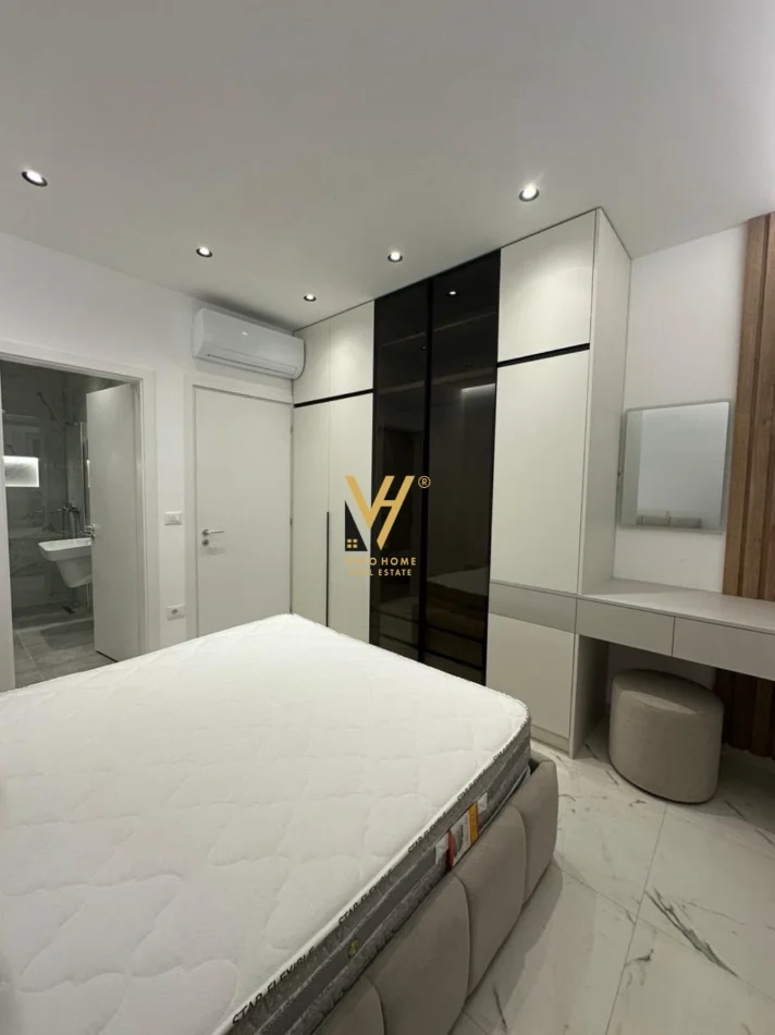 Tirane, jepet me qera apartament 2+1+Ballkon Kati 6, 100 m² 770 € (LAPRAKE)