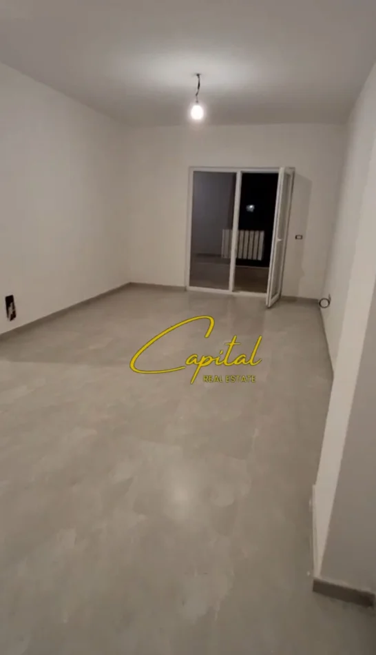 Tirane, jepet me qera zyre Kati 1, 94 m² 790 € (KOMPLEKSI AURA)