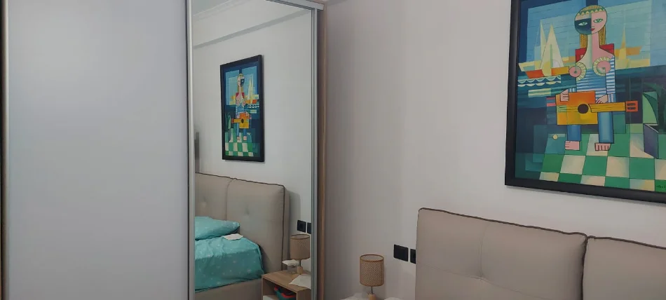 Vlore, Plazh i vjeter, jepet me qira ditore, apartament 1+1+Aneks+Ballkon, Kati 5, 65 m² . 5.000 leke për 24 orë, për muajt korrik-gusht