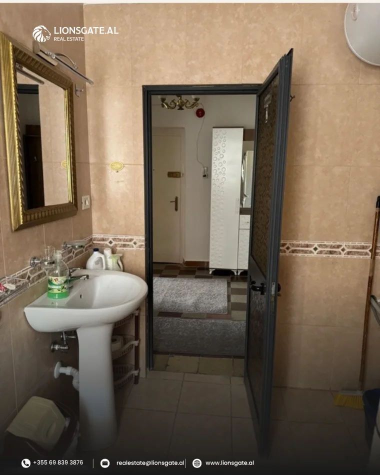 Tirane, jap me qera apartament 2+1 , 70 m² 500 € 