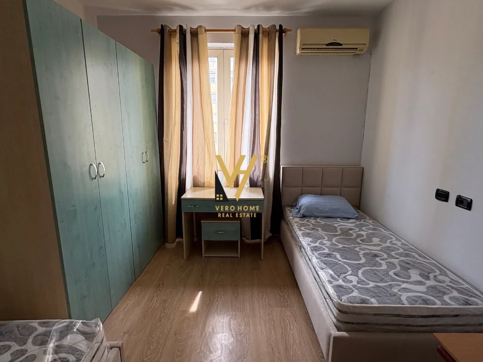 Tirane, jepet me qera apartament 2+1+Ballkon Kati 5, 78 m² 670 € (RRUGA PETRO NINI LUARASI)