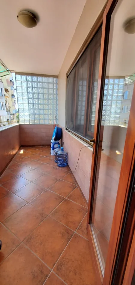 Tirane, shitet apartament 2+1+Ballkon Kati 6, 120 m² 300.000 € 