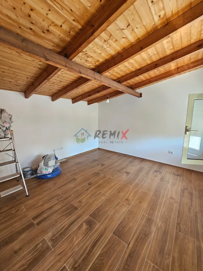 Durres, jepet me qera apartament 2+1+Ballkon Kati 2, 100 m² 600 € (Durres 2 Gjelat)