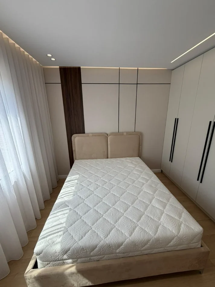 Tirane, shitet apartament 2+1+Ballkon Kati 3, 109 m² 165.000 € (Astir)