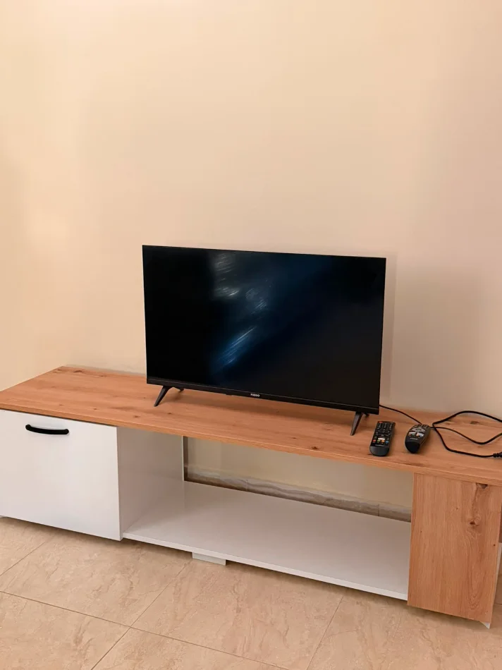 Tirane, jap me qera apartament 1+1 Kati 3, 60 m² 450 € 