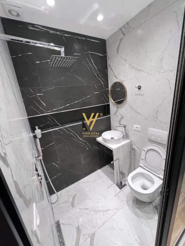 Tirane, jepet me qera garsonier Kati 5, 50 m² 470 € (KOMUNA E PARISIT)