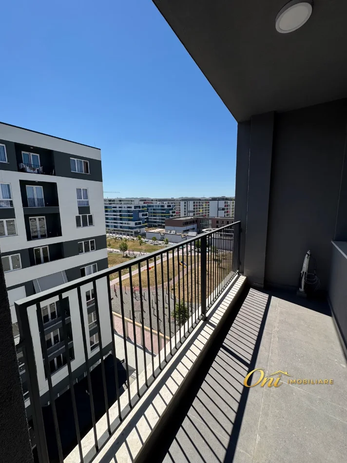 Tirane, jepet me qera apartament 2+1 Kati 7, 100 m² 450 € (UNIVERS CITY)