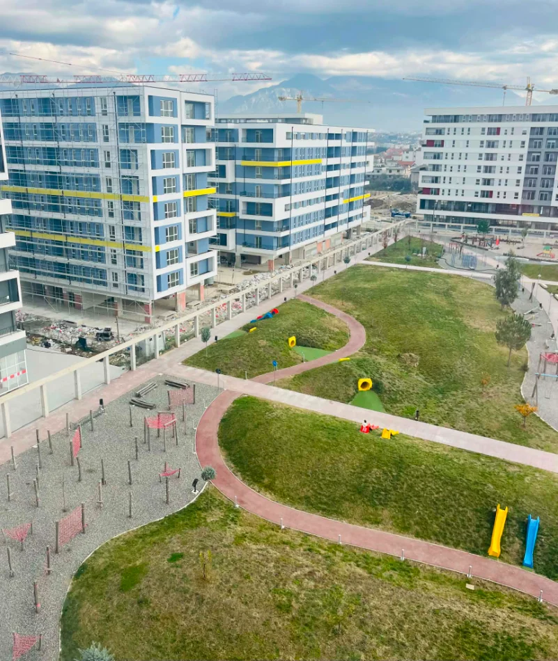 Tirane, jepet me qera apartament 2+1 Kati 7, 100 m² 550 € (QTU)