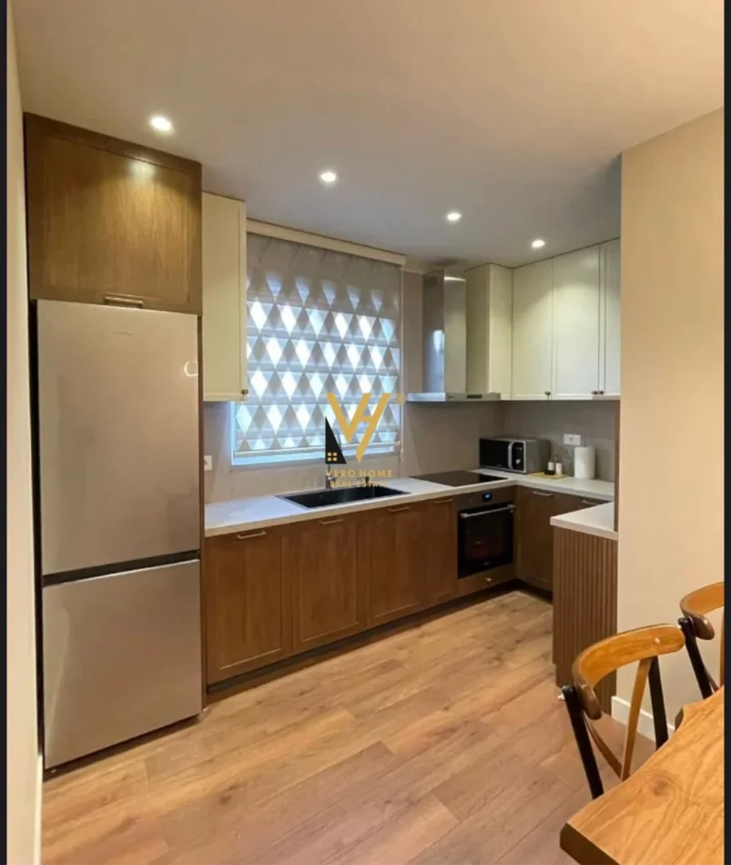 Tirane, jepet me qera apartament 2+1+Ballkon Kati 2, 76 m² 720 € (SELITE)