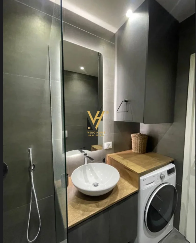 Tirane, jepet me qera apartament 2+1+Ballkon Kati 2, 76 m² 720 € (SELITE)