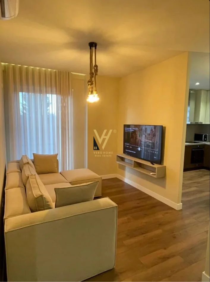 Tirane, jepet me qera apartament 2+1+Ballkon Kati 2, 76 m² 720 € (SELITE)