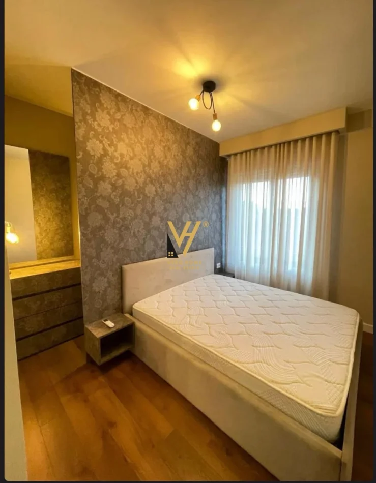 Tirane, jepet me qera apartament 2+1+Ballkon Kati 2, 76 m² 720 € (SELITE)