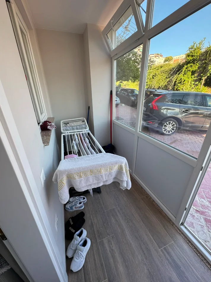 Tirane, jepet me qera apartament 1+1 Kati 1, 63 m² 370 € (vilat gjermane)