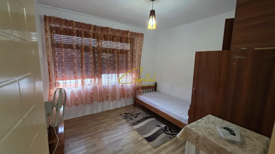 Tirane, jepet me qera apartament 3+1 Kati 4, 80 m² 500 € (RRUGA BARDHYL)