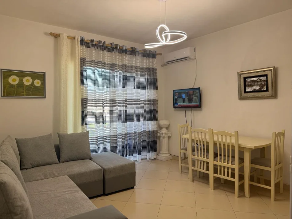 Tirane, jepet me qera apartament 2+1 Kati 3, 70 m² 700 € (21 DHJETORI)
