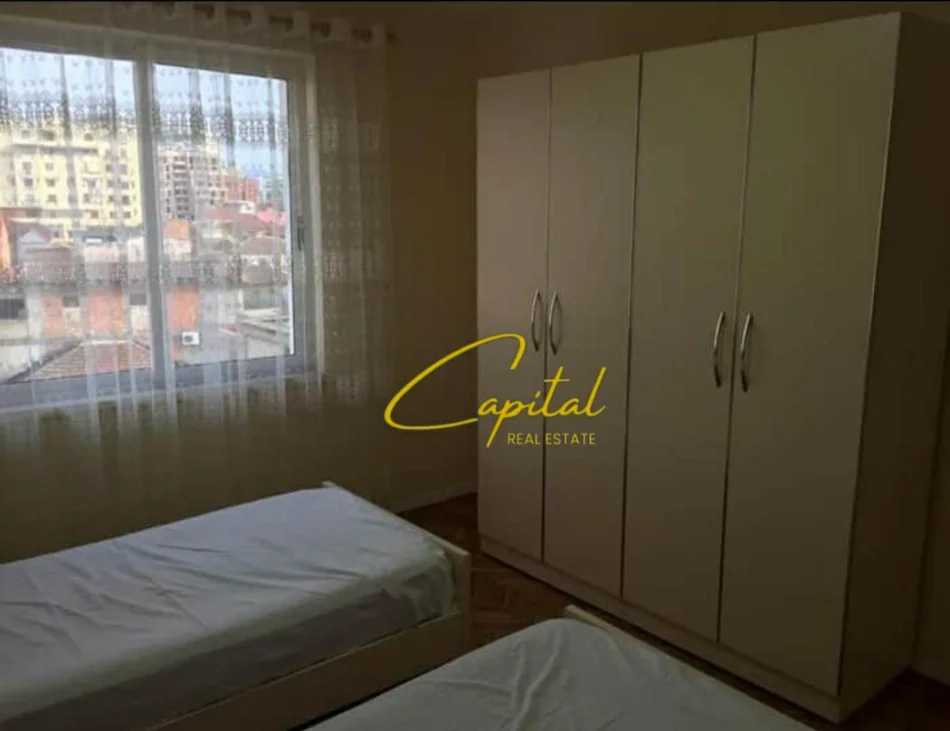 Tirane, jepet me qera apartament 2+1 Kati 5, 75 m² 500 € (RRUGA FERIT XHAJKO)
