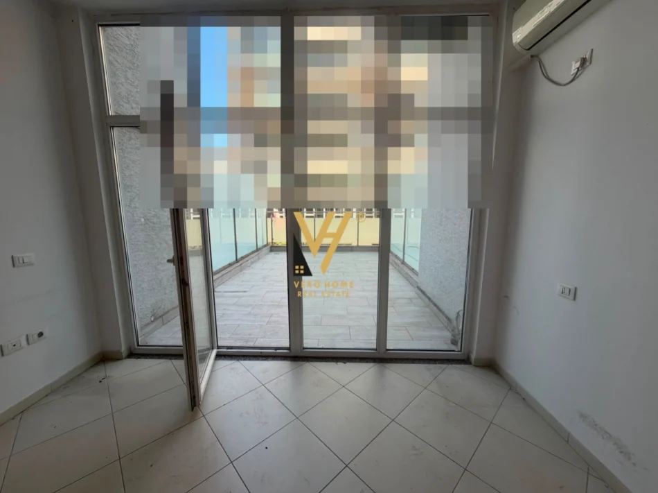 Tirane, jepet me qera zyre Kati 1, 43 m² 420 € (KOMUNA E PARISIT)