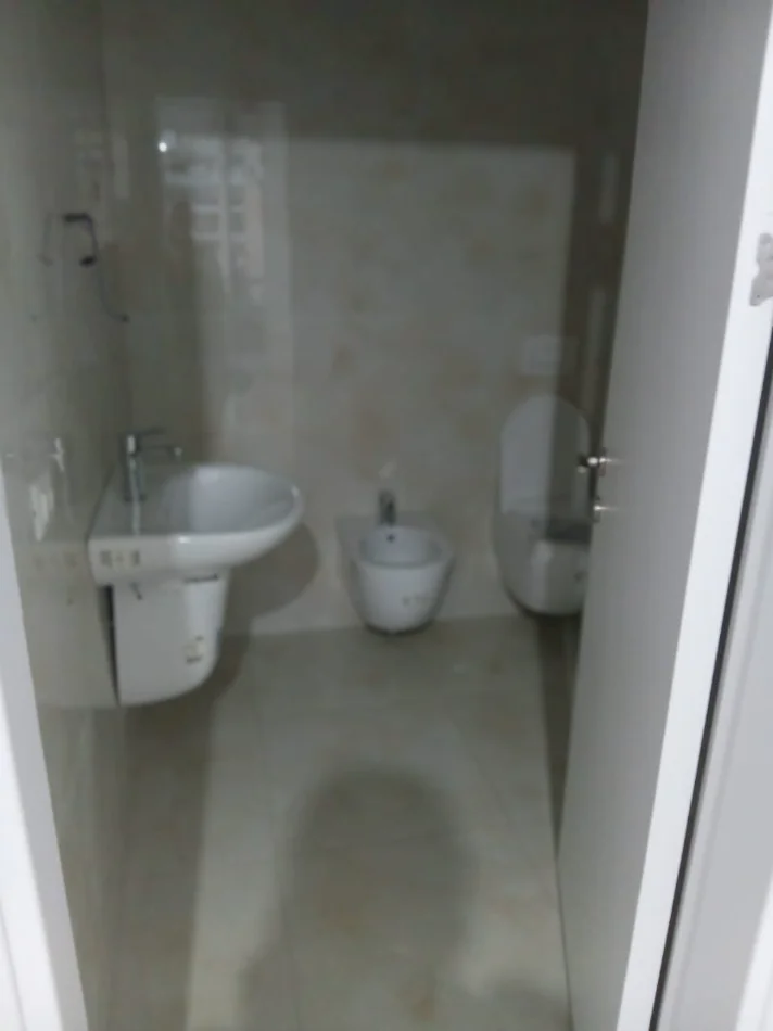 Tirane, jepet me qera apartament 2+1 Kati 4, 109 m² (YZBERISHT)
