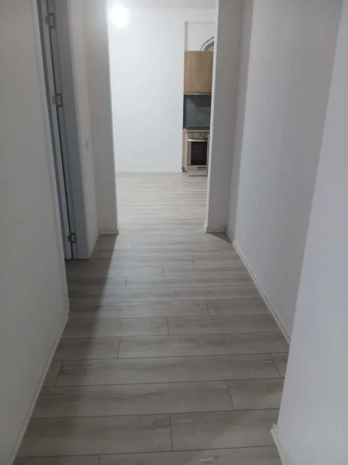 Tirane, jepet me qera apartament 2+1 Kati 4, 109 m² (YZBERISHT)
