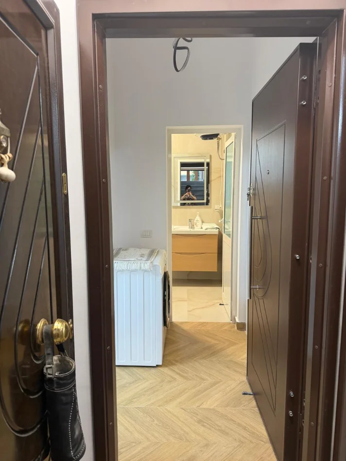 Tirane, jepet me qera apartament 1+1 Kati 1, 60 m² 450 € (Selite, Rruga Dhimiter Pasko)