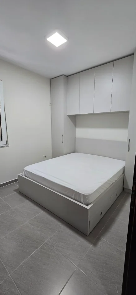 Tirane, jepet me qera apartament 1+1 Kati 5, 50 m² 520 € 