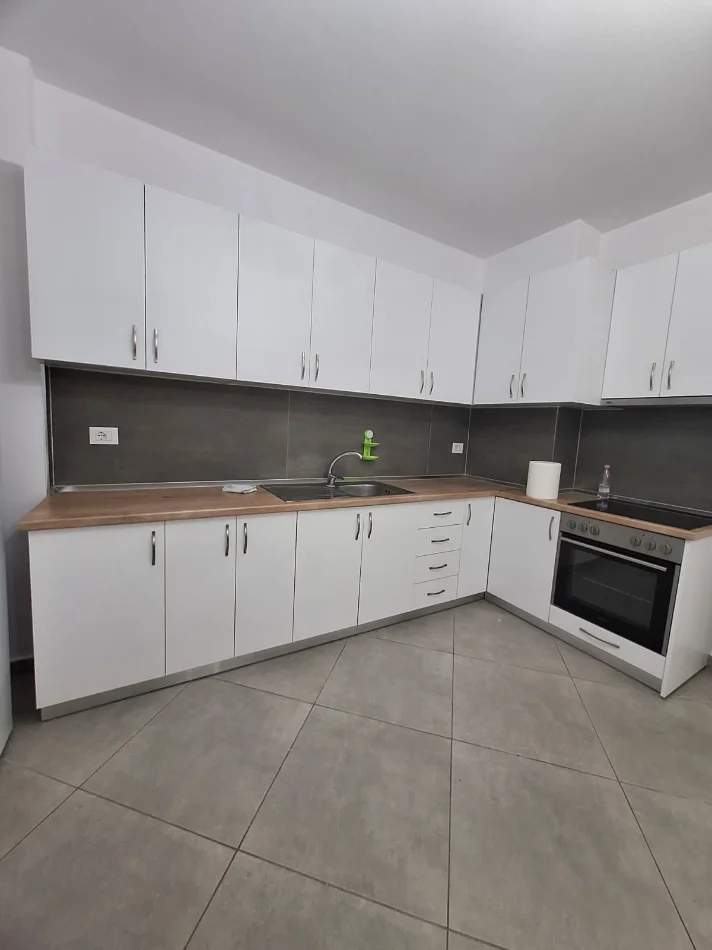 Tirane, jepet me qera apartament 2+1 Kati 3, 106 m² (ASTIR)