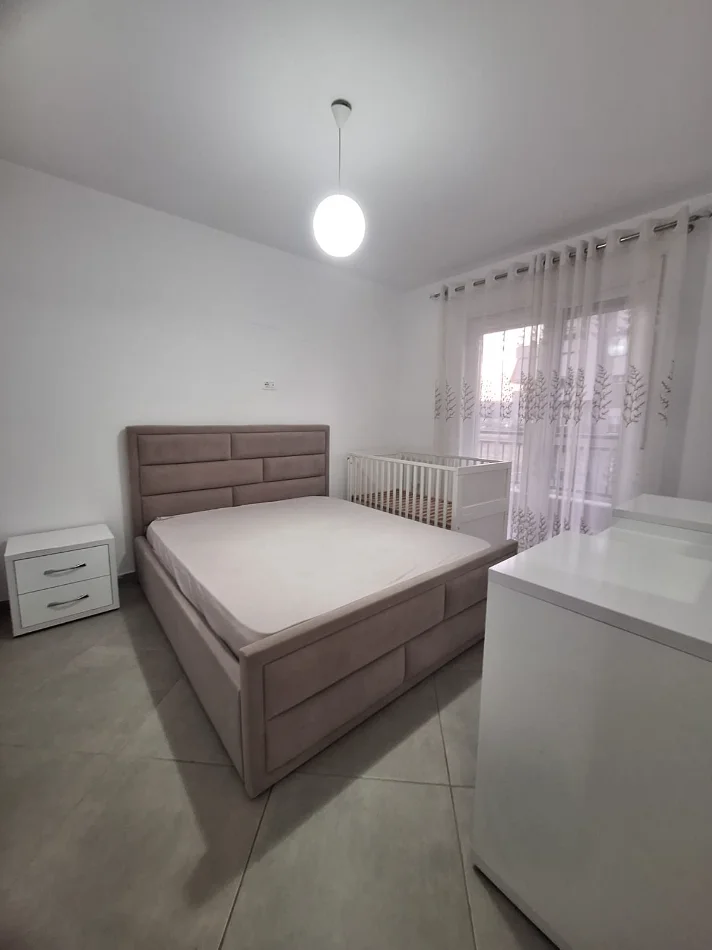 Tirane, jepet me qera apartament 2+1 Kati 3, 106 m² (ASTIR)