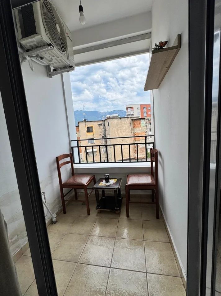 Tirane, shitet apartament 1+1+Ballkon Kati 3, 80 m² 183.000 € (Brryli)