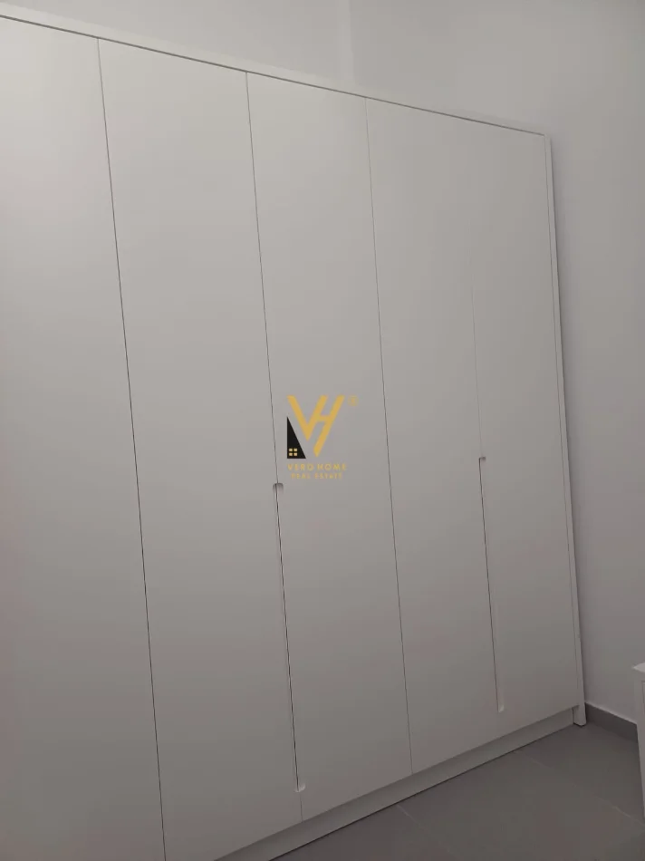 Tirane, jepet me qera apartament 1+1+Ballkon Kati 6, 70 m² 520 € (KODRA E DIELLIT)