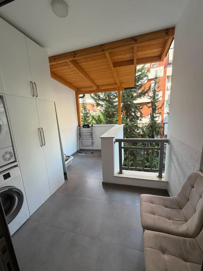 Tirane, shitet apartament 1+1 Kati 2, 60 m² 185.000 € (Rruga Peti)