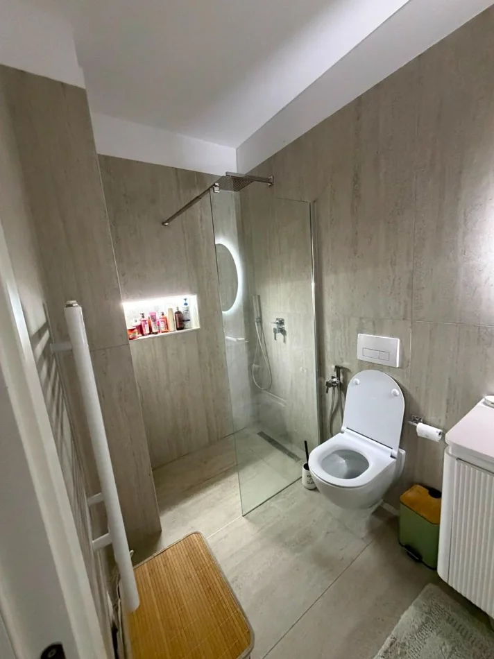 Tirane, shitet apartament 1+1 Kati 2, 60 m² 185.000 € (Rruga Peti)