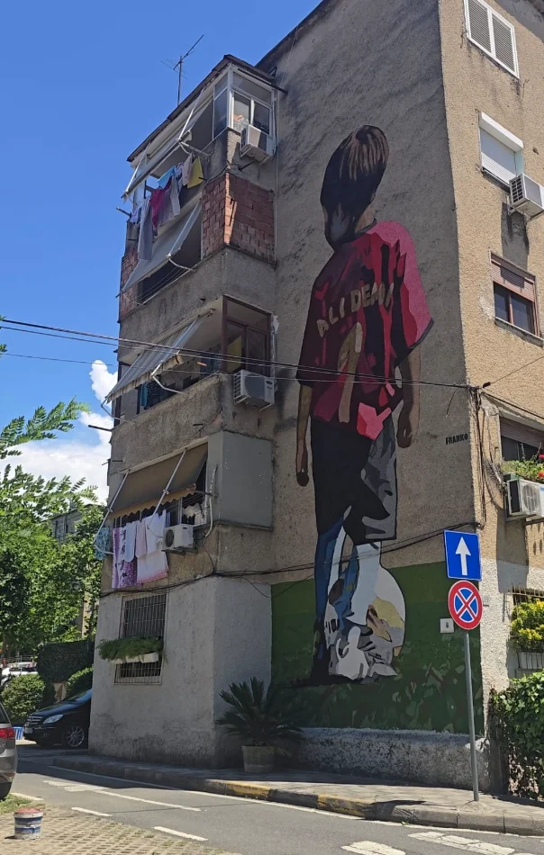 Tirane, shitet apartament 1+1 Kati 3, 56 m² 92.000 € (tregu i ri elektrik)