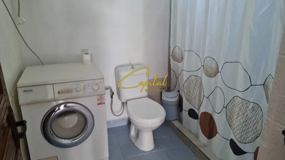 Tirane, jepet me qera apartament 1+1 Kati 1, 75 m² 350 € (SELITE)