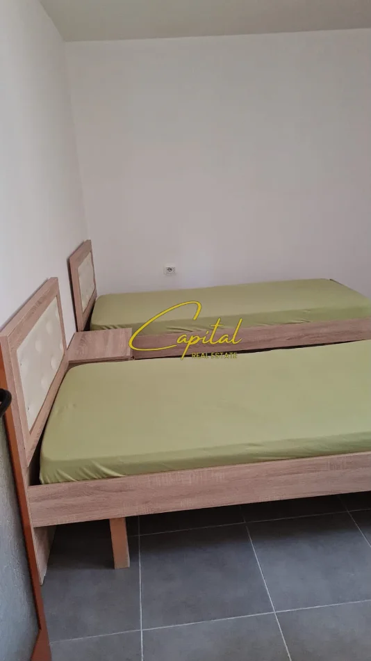 Tirane, jepet me qera apartament 1+1 Kati 1, 75 m² 350 € (SELITE)
