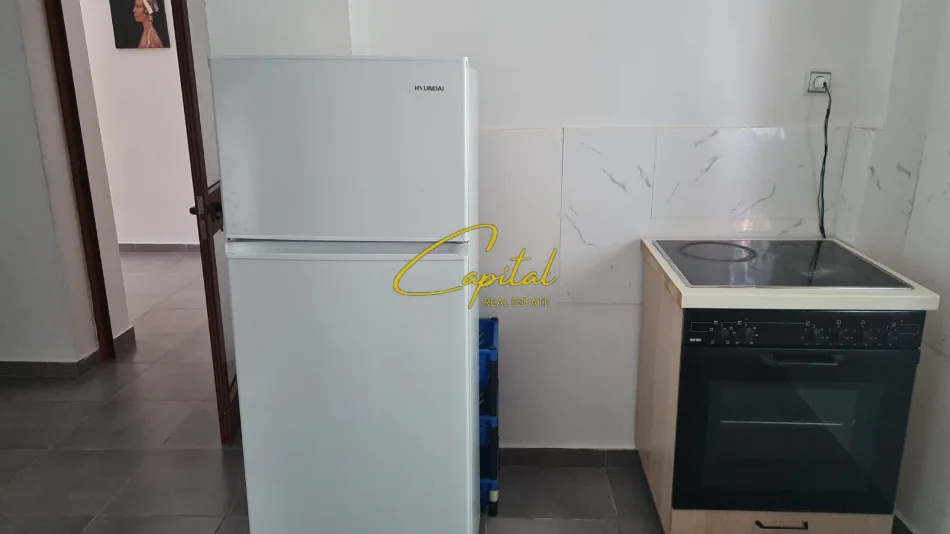 Tirane, jepet me qera apartament 1+1 Kati 1, 75 m² 350 € (SELITE)