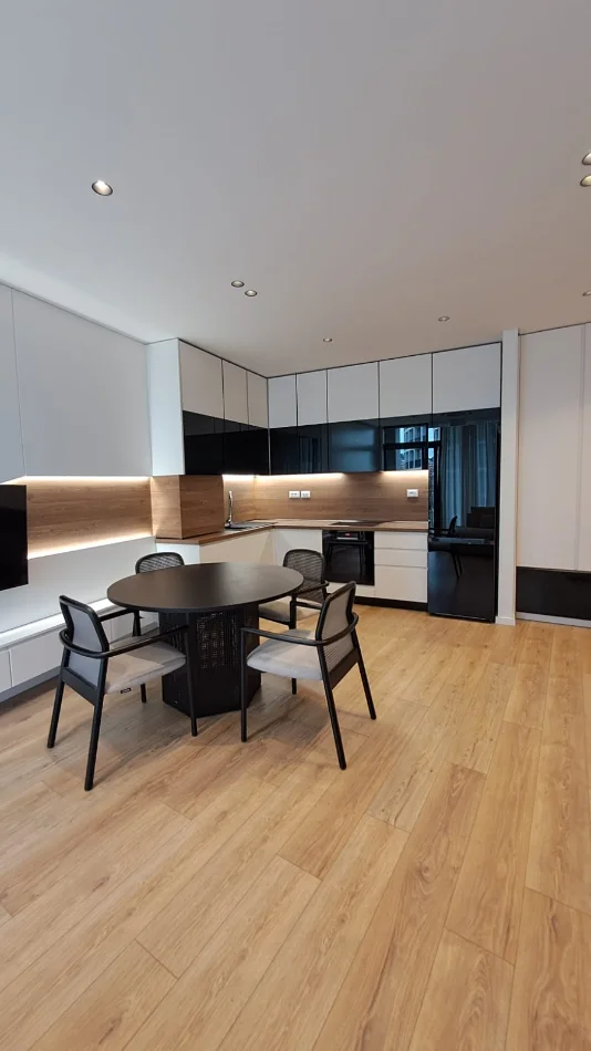 Tirane, shes apartament 1+1+Ballkon Kati 6, 70 m² 345.000 € (Lake View Residence, Liqeni Artificia)