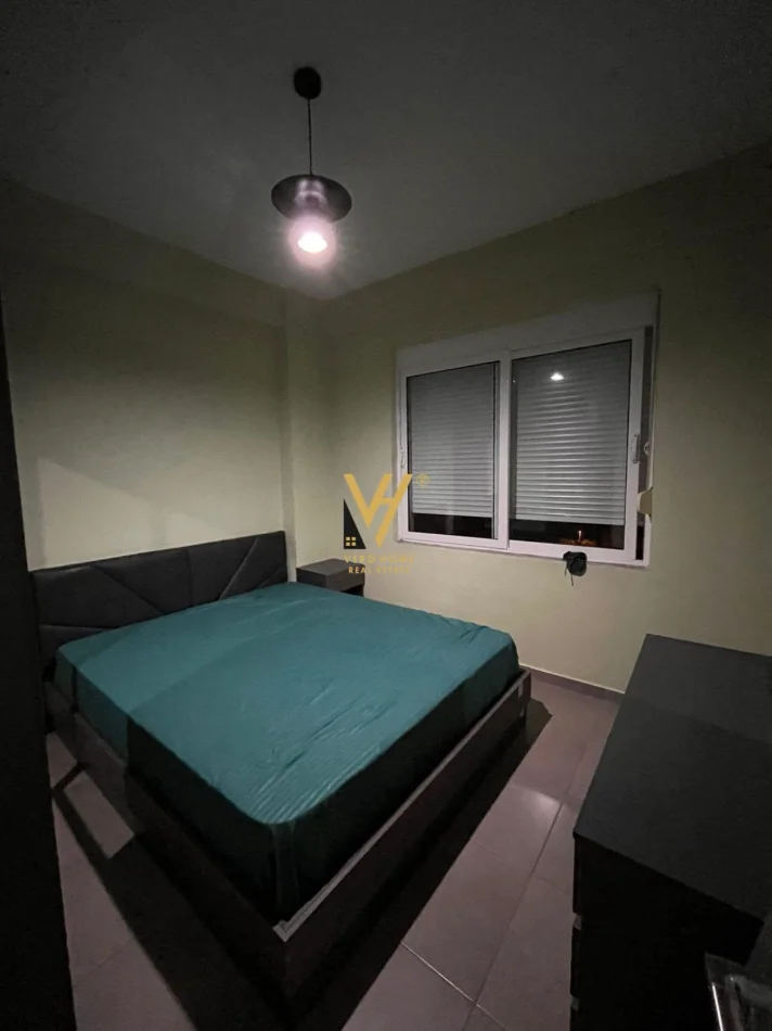 Tirane, jepet me qera apartament 1+1+Ballkon Kati 6, 65 m² 420 € (TERMINALI VERI-JUG)