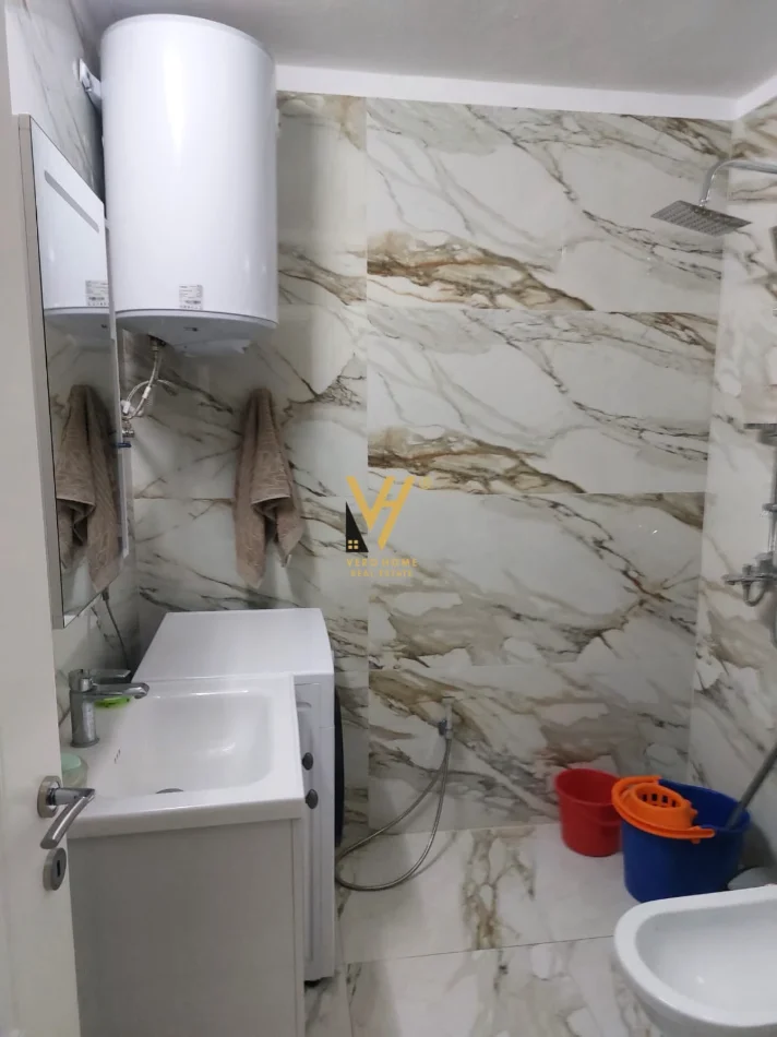 Tirane, jepet me qera apartament 1+1+Ballkon Kati 4, 60 m² 520 € (SHKOLLA E BALETIT)