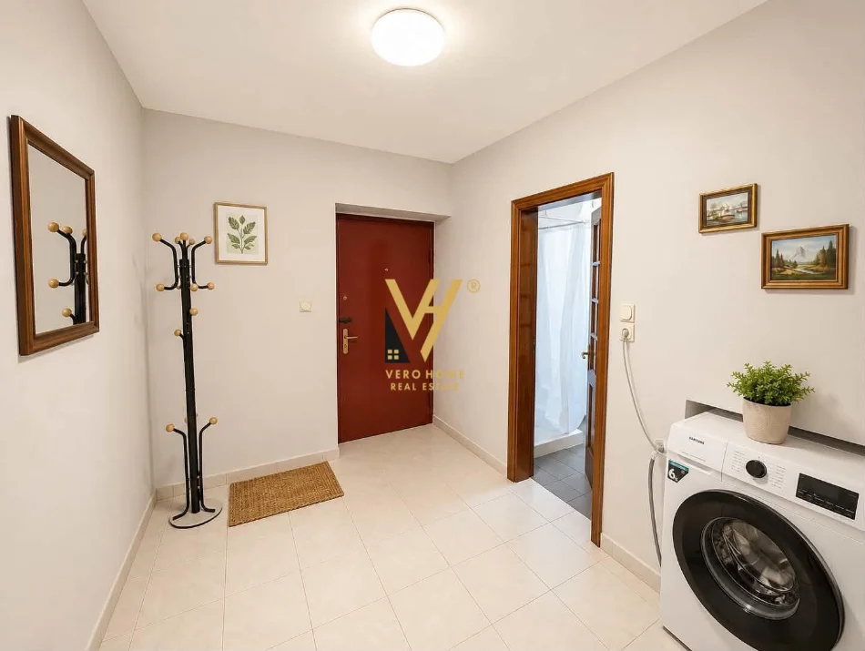 Tirane, jepet me qera apartament 2+1+Ballkon Kati 1, 90 m² 520 € (ALI DEMI)