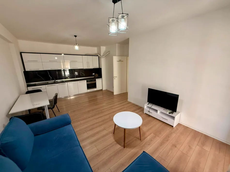 Tirane, jepet me qera apartament 2+1 Kati 4, (5 MAJI)