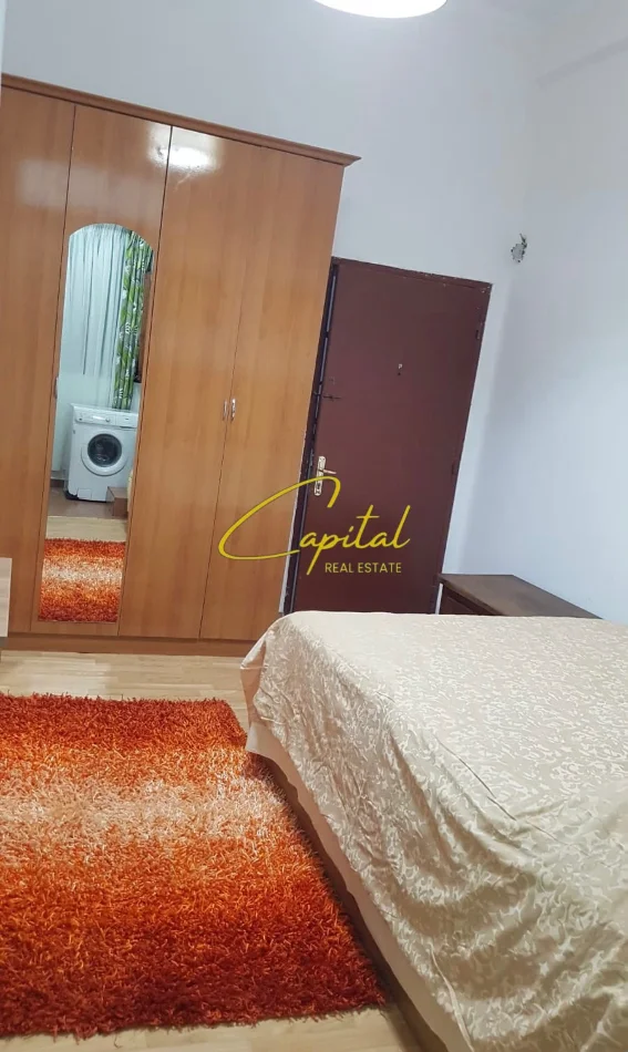 Tirane, jepet me qera garsonier 1+1 Kati 2, 40 m² 300 € (RRUGA E DIBRES)